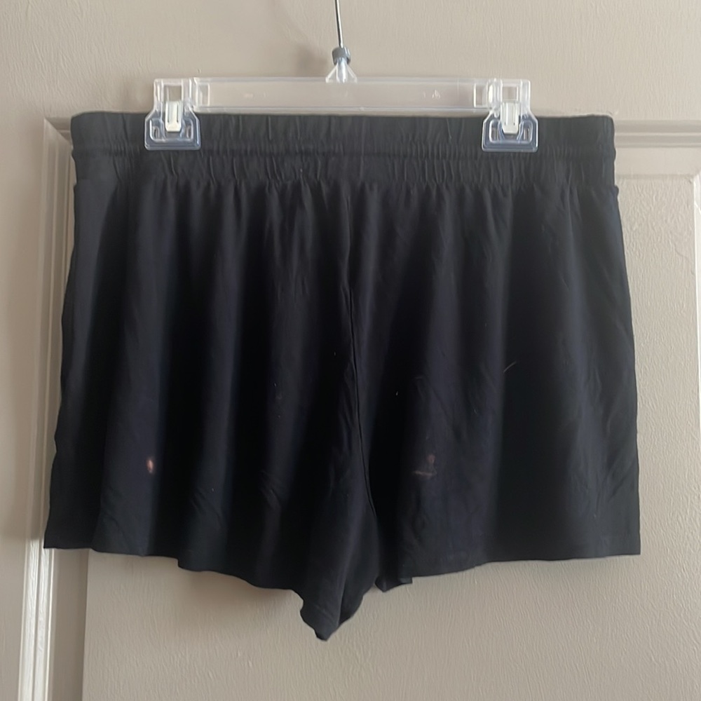Target Shorts - Picture 2 of 4